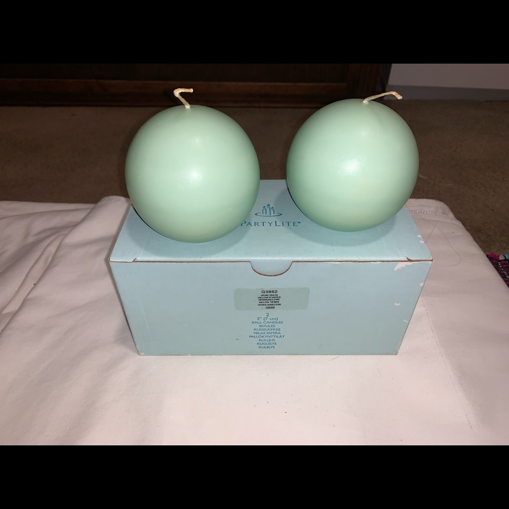 PARTYLITE HONEDEW BALL CANDLES